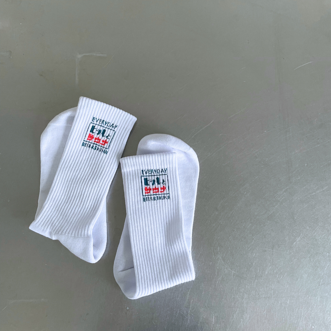 ビールとサウナSOCKS