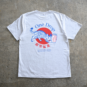 ともわか 猫突猛進Tshirt