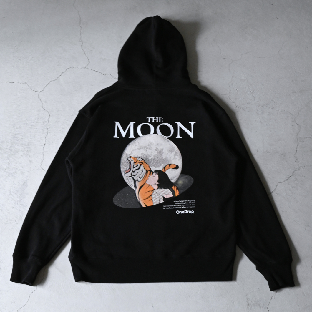 maniko 虎と月Hoodie