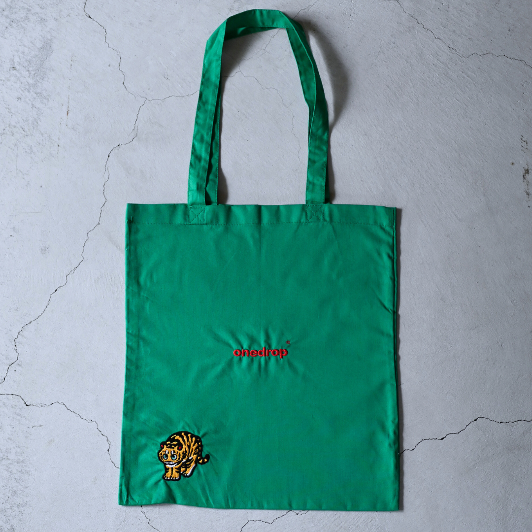 ともわか 虎猫刺繍Tote Bag