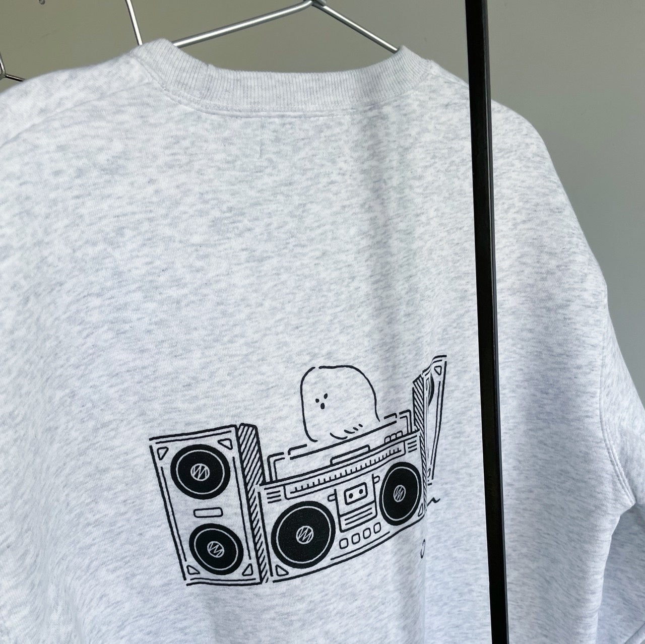 Shiokawa Aiko<br>oinu 收音机-录音机 運動衫